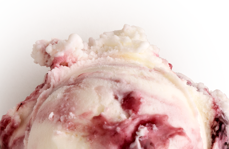 Yoghurt bosvruchten ijs